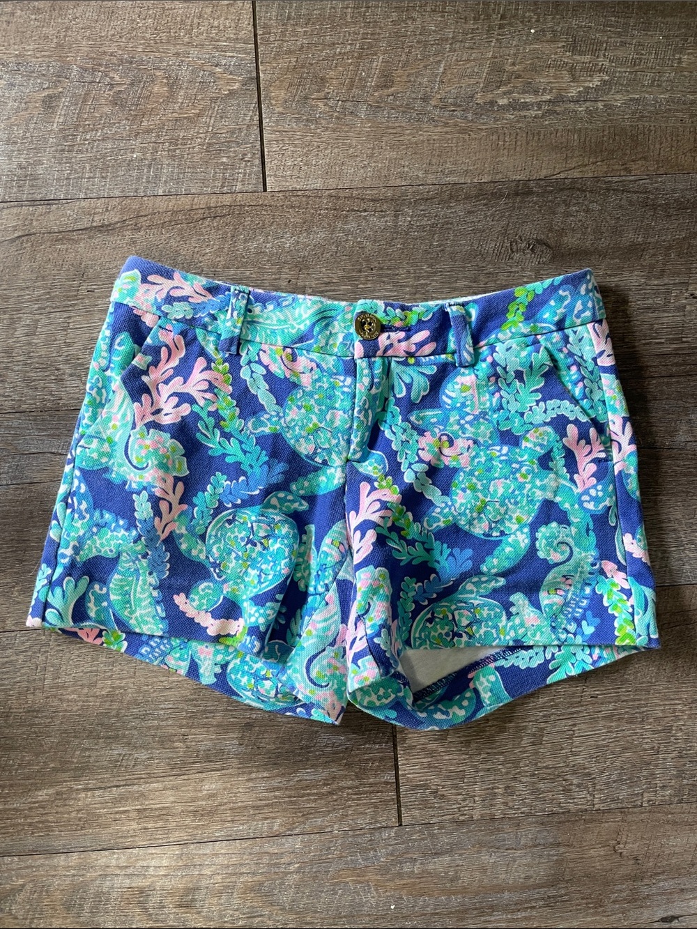 Lilly Pulitzer Corsica Blue Turtle Villa Print Cotton Blend Callahan Shorts